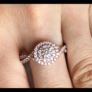 Like new NEIL LANE 14K Rose Gold Diamond Engagement Ring 7/8ctw 9